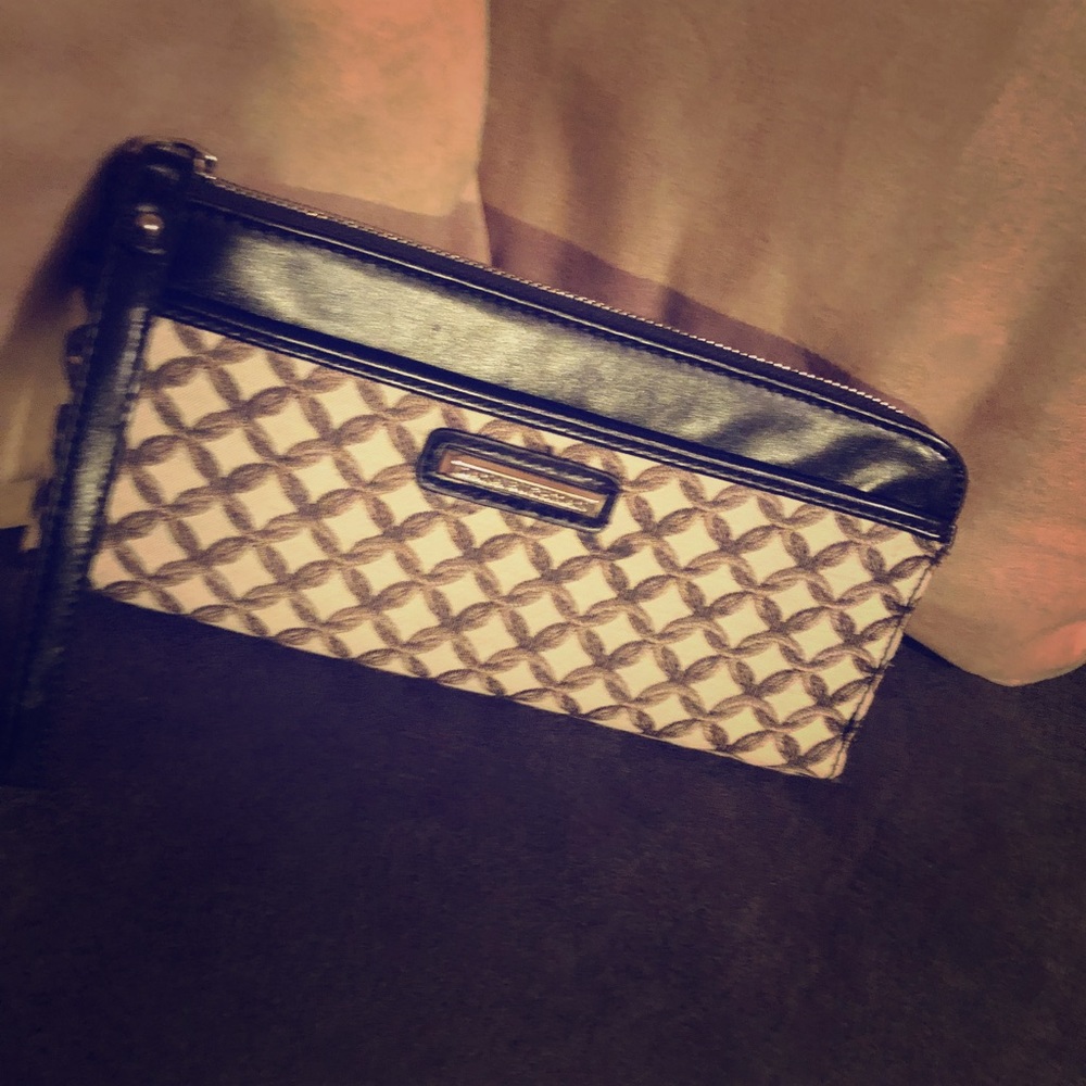 Dana Buchman wristlet